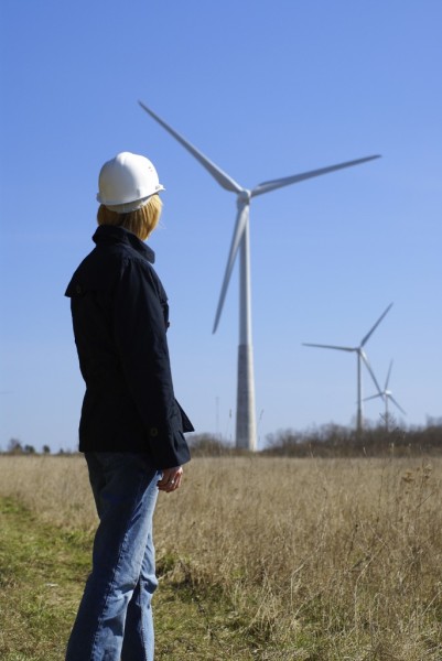 solar-power-woman.jpg