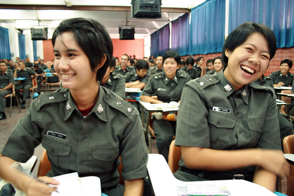 photo-women-daily-lives-thailand-women-of-green